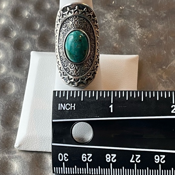925 Sterling Silver and Turquoise Oval Ring - Picture 8 of 10